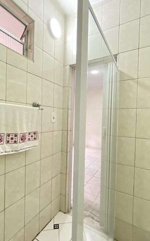 Casa para alugar com 80m², 2 quartos e 2 vagas Casa para alugar com 80m², 2 quartos e 2 vagasBanheiro