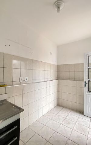 Casa para alugar com 80m², 2 quartos e 2 vagas Casa para alugar com 80m², 2 quartos e 2 vagasCozinha