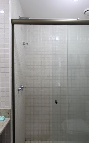 Apartamento para alugar com 110m², 3 quartos e 1 vagaBanheiro da suíte 2