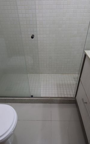 Apartamento para alugar com 110m², 3 quartos e 1 vagaBanheiro da suíte 1