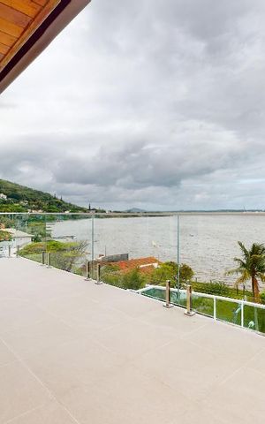 Apartamento para alugar com 277m², 3 quartos e 3 vagas Apartamento para alugar com 277m², 3 quartos e 3 vagasÁrea externa