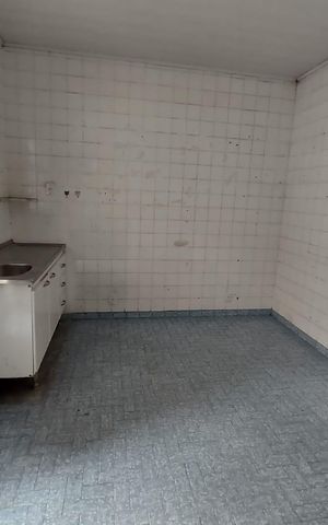 Casa à venda com 200m², 3 quartos e 4 vagas Casa à venda com 200m², 3 quartos e 4 vagasCozinha