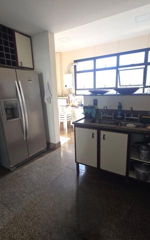 Apartamento para alugar com 248m², 4 quartos e 2 vagasCozinha