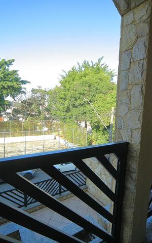 Casa à venda com 225m², 3 quartos e 4 vagasVaranda Quarto 1 