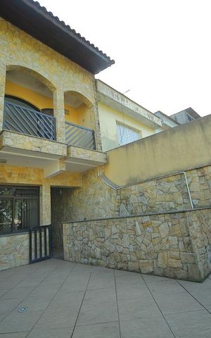 Casa à venda com 225m², 3 quartos e 4 vagasVaranda da Sala 