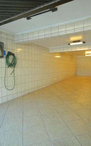 Casa à venda com 225m², 3 quartos e 4 vagasGaragem 