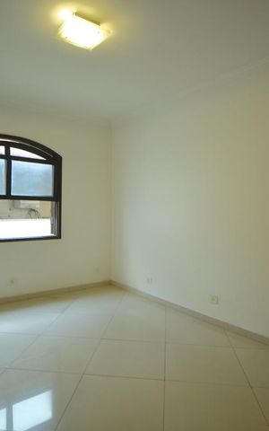 Casa à venda com 225m², 3 quartos e 4 vagasQuarto 2 