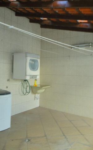 Casa à venda com 225m², 3 quartos e 4 vagasEdícula - Área de Serviço