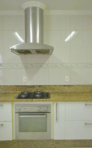 Casa à venda com 225m², 3 quartos e 4 vagasCozinha 