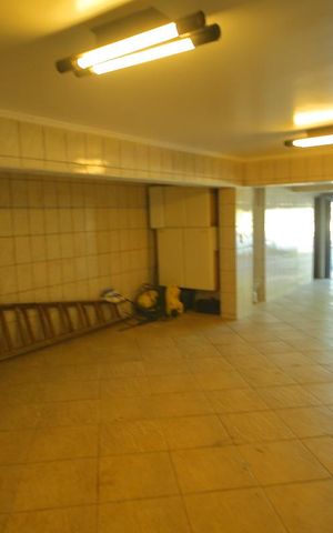 Casa à venda com 225m², 3 quartos e 4 vagasGaragem 