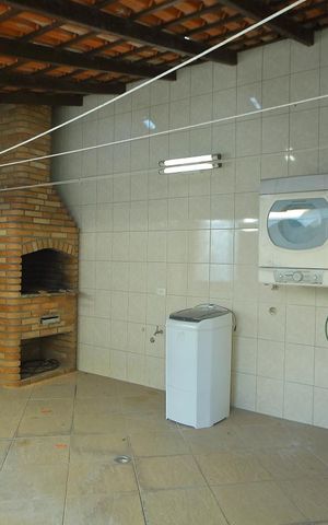 Casa à venda com 225m², 3 quartos e 4 vagasEdícula - Área de Serviço