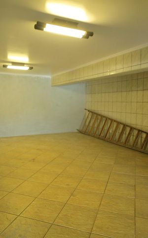 Casa à venda com 225m², 3 quartos e 4 vagasGaragem 