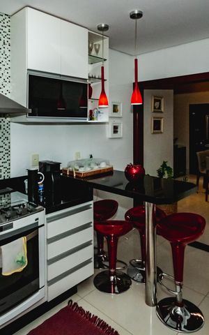 Casa à venda com 330m², 4 quartos e 4 vagasCozinha