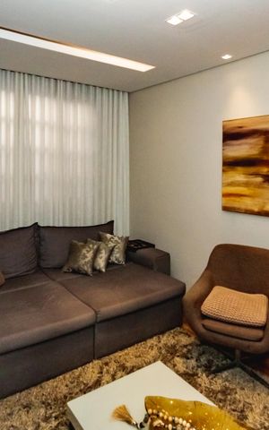 Casa à venda com 330m², 4 quartos e 4 vagasSala de Jantar
