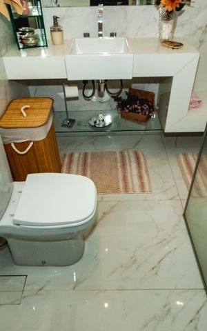 Casa à venda com 330m², 4 quartos e 4 vagasBanheiro do Quarto 3