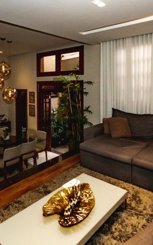 Casa à venda com 330m², 4 quartos e 4 vagasSala de Jantar