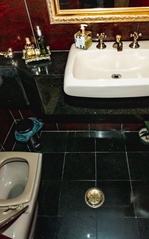 Casa à venda com 330m², 4 quartos e 4 vagasLavabo