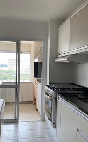 Apartamento à venda com 130m², 3 quartos e 2 vagas Apartamento à venda com 130m², 3 quartos e 2 vagasCozinha