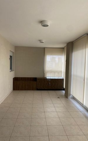 Apartamento à venda com 130m², 3 quartos e 2 vagas Apartamento à venda com 130m², 3 quartos e 2 vagasVaranda