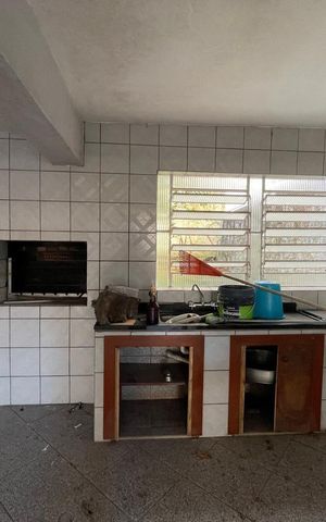 Casa para alugar com 253m², 4 quartos e 2 vagas Casa para alugar com 253m², 4 quartos e 2 vagasÁrea externa
