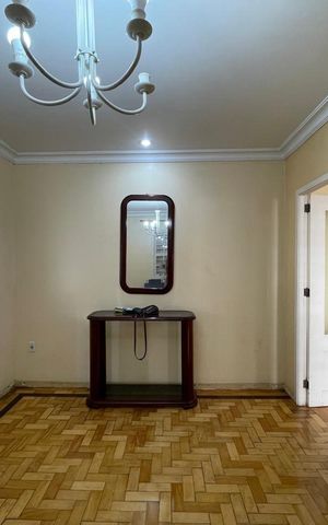 Casa para alugar com 253m², 4 quartos e 2 vagas Casa para alugar com 253m², 4 quartos e 2 vagasSala