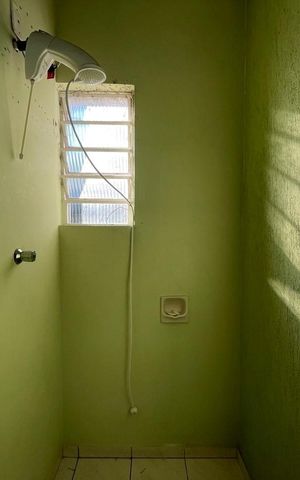 Casa para alugar com 253m², 4 quartos e 2 vagas Casa para alugar com 253m², 4 quartos e 2 vagasBanheiro de serviço