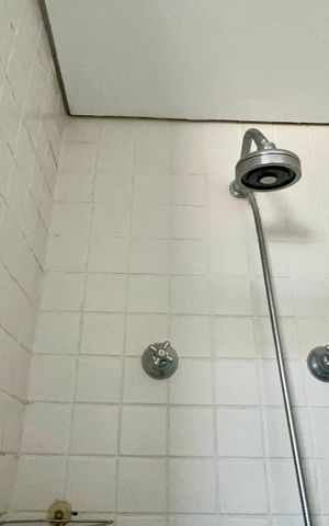 Apartamento para alugar com 145m², 3 quartos e 2 vagas Apartamento para alugar com 145m², 3 quartos e 2 vagasBanheiro da Suíte