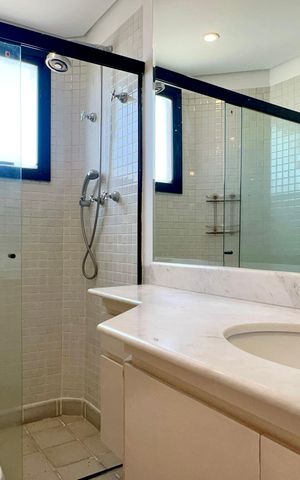 Apartamento para alugar com 145m², 3 quartos e 2 vagas Apartamento para alugar com 145m², 3 quartos e 2 vagasBanheiro