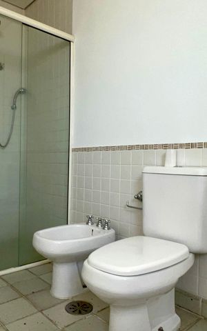 Apartamento para alugar com 145m², 3 quartos e 2 vagas Apartamento para alugar com 145m², 3 quartos e 2 vagasBanheiro da Suíte