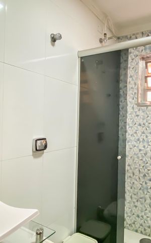 Casa à venda com 315m², 2 quartos e 2 vagas Casa à venda com 315m², 2 quartos e 2 vagasLavabo