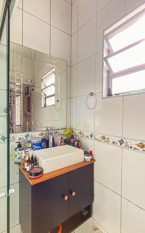 Casa à venda com 315m², 2 quartos e 2 vagas Casa à venda com 315m², 2 quartos e 2 vagasBanheiro da Suíte 2