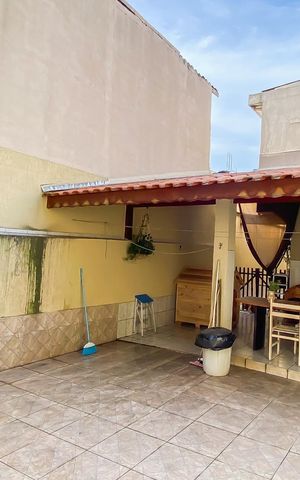Casa à venda com 315m², 2 quartos e 2 vagas Casa à venda com 315m², 2 quartos e 2 vagasÁrea de Serviço
