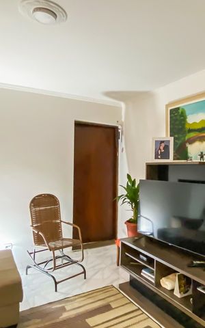 Casa à venda com 315m², 2 quartos e 2 vagas Casa à venda com 315m², 2 quartos e 2 vagasSala