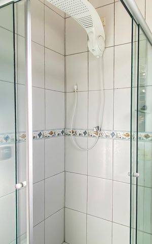 Casa à venda com 315m², 2 quartos e 2 vagas Casa à venda com 315m², 2 quartos e 2 vagasBanheiro da Suíte 2