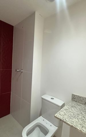 Apartamento para alugar com 76m², 2 quartos e 2 vagas Apartamento para alugar com 76m², 2 quartos e 2 vagasBanheiro da Suíte