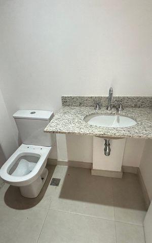 Apartamento para alugar com 76m², 2 quartos e 2 vagas Apartamento para alugar com 76m², 2 quartos e 2 vagasBanheiro da Suíte
