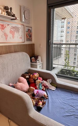 Apartamento à venda com 167m², 3 quartos e 3 vagas Apartamento à venda com 167m², 3 quartos e 3 vagasSuíte