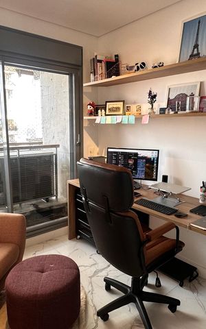 Apartamento à venda com 167m², 3 quartos e 3 vagas Apartamento à venda com 167m², 3 quartos e 3 vagasEscritório