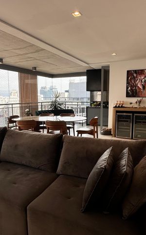 Apartamento à venda com 167m², 3 quartos e 3 vagas Apartamento à venda com 167m², 3 quartos e 3 vagasSala