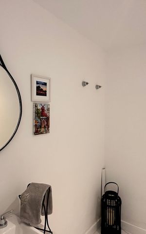 Apartamento à venda com 167m², 3 quartos e 3 vagas Apartamento à venda com 167m², 3 quartos e 3 vagasLavabo