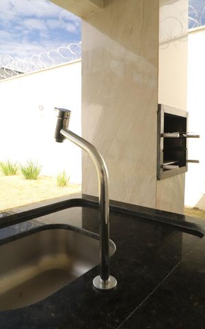 Casa para alugar com 200m², 3 quartos e 1 vagaChurrasqueira