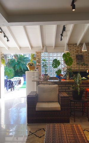 Casa à venda com 151m², 3 quartos e 2 vagasEspaço Gourmet