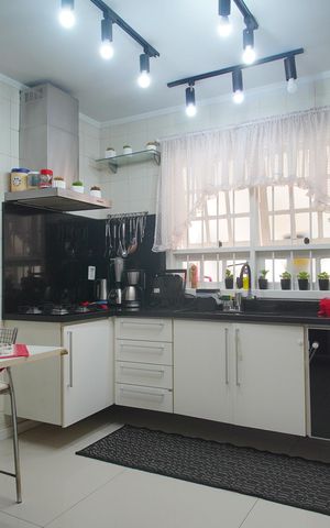 Casa à venda com 151m², 3 quartos e 2 vagasCozinha