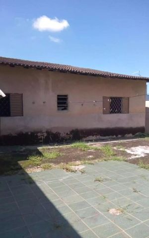 Casa para alugar com 438m², 4 quartos e 9 vagas Casa para alugar com 438m², 4 quartos e 9 vagasÁrea comum