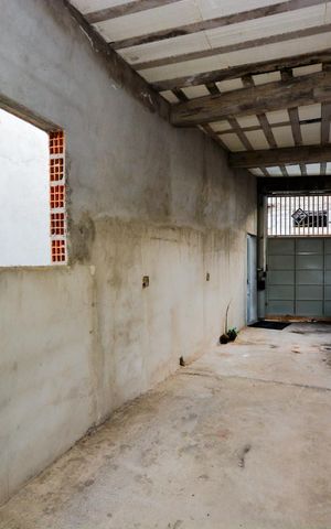 Casa à venda com 200m², 2 quartos e 2 vagasGaragem