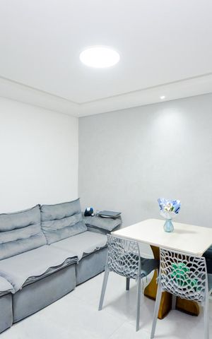 Casa à venda com 200m², 2 quartos e 2 vagasSala