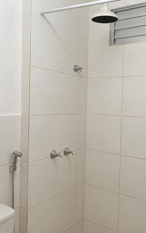 Apartamento para alugar com 45m², 2 quartos e 2 vagas Apartamento para alugar com 45m², 2 quartos e 2 vagasBanheiro