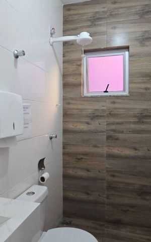 Studio para alugar com 35m², 1 quarto e sem vaga Studio para alugar com 35m², 1 quarto e sem vagaBanheiro social