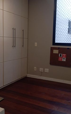 Apartamento à venda com 180m², 3 quartos e 2 vagas Apartamento à venda com 180m², 3 quartos e 2 vagasQuarto 1