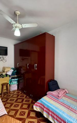 Casa à venda com 200m², 6 quartos e 3 vagas Casa à venda com 200m², 6 quartos e 3 vagasQuarto 2